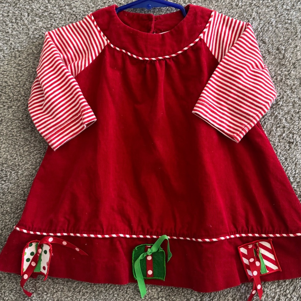 Peaches and cream 🎅🏻 Christmas dress size 24 months 🎁